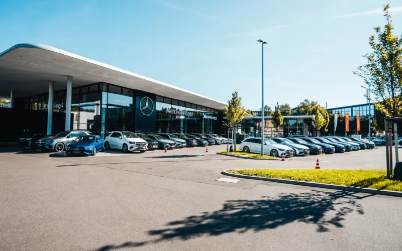 REFERENZ_Autohaus Jesinger_Asphaltarbeiten_1 REFERENZ_Autohaus Jesinger_Asphaltarbeiten_1