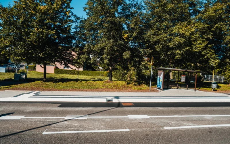 REFERENZ_Krummenackerstraße_Barrierefreie Bushaltestelle_2 REFERENZ_Krummenackerstraße_Barrierefreie Bushaltestelle_2