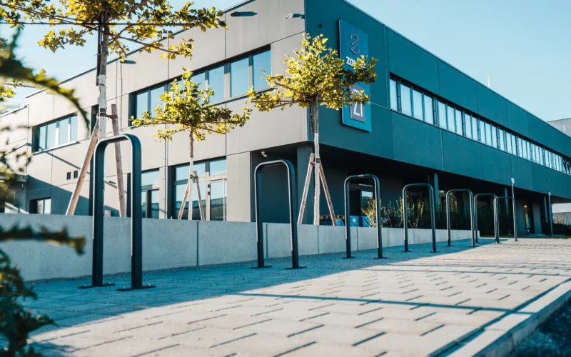 REFERENZ_Neubau Backhaus Zoller_Außenanlagen_3 REFERENZ_Neubau Backhaus Zoller_Außenanlagen_3